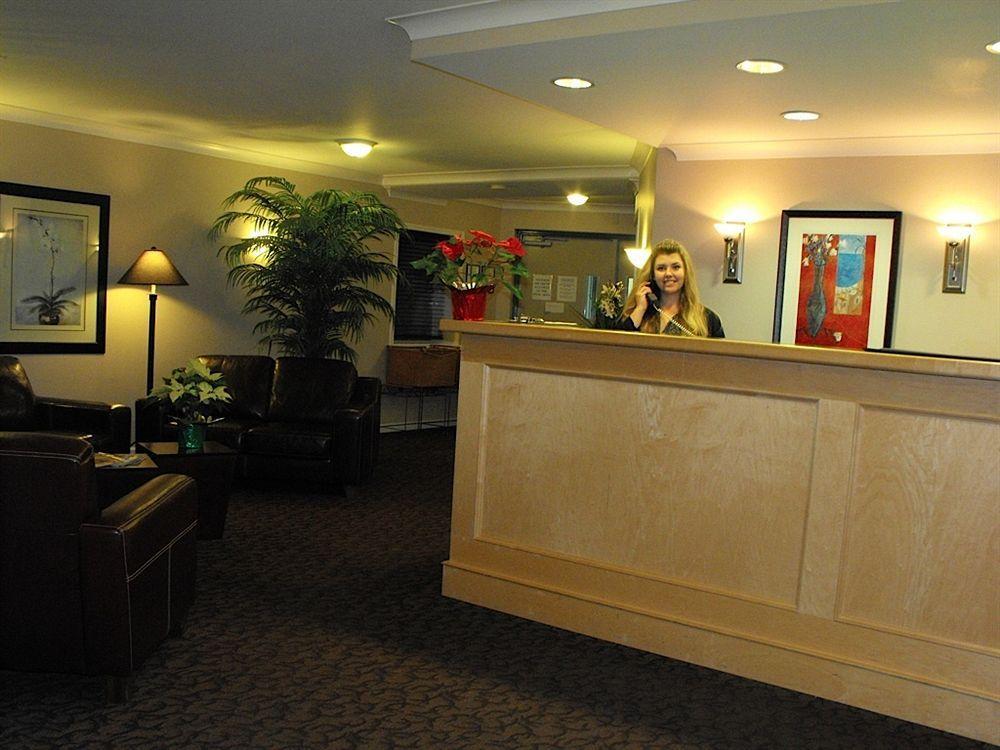 Glenwood Inn&Suites Trail Buitenkant foto