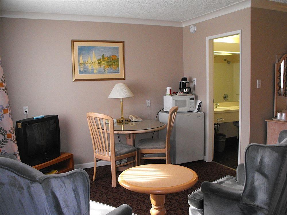 Glenwood Inn&Suites Trail Buitenkant foto