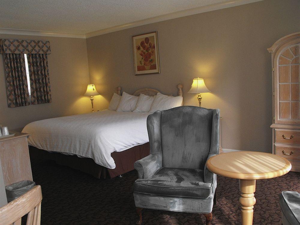 Glenwood Inn&Suites Trail Buitenkant foto