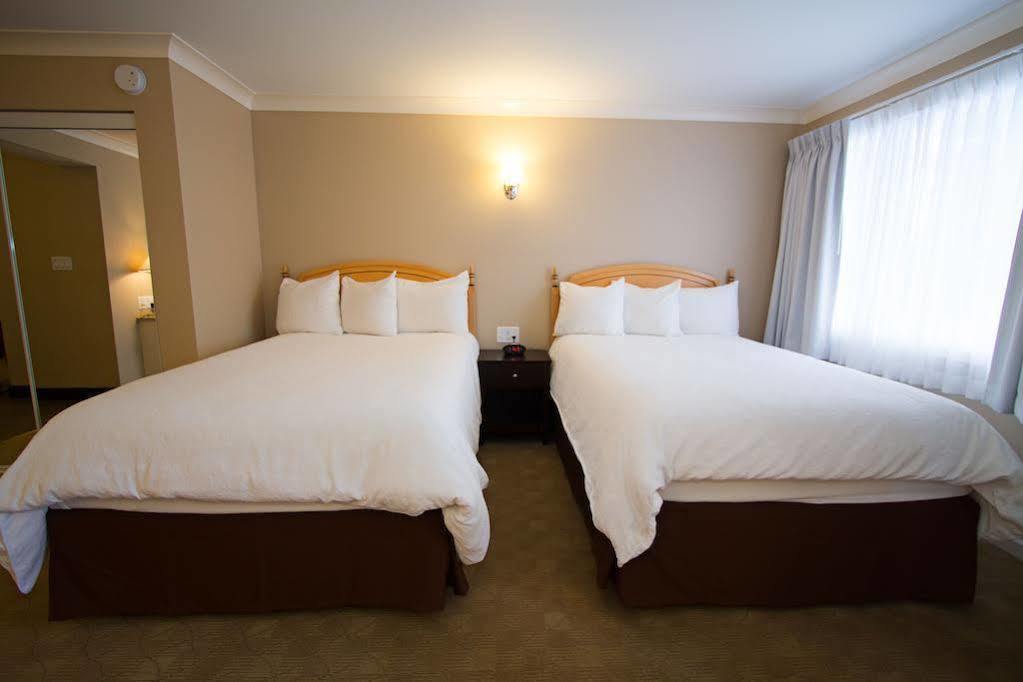 Glenwood Inn&Suites Trail Buitenkant foto